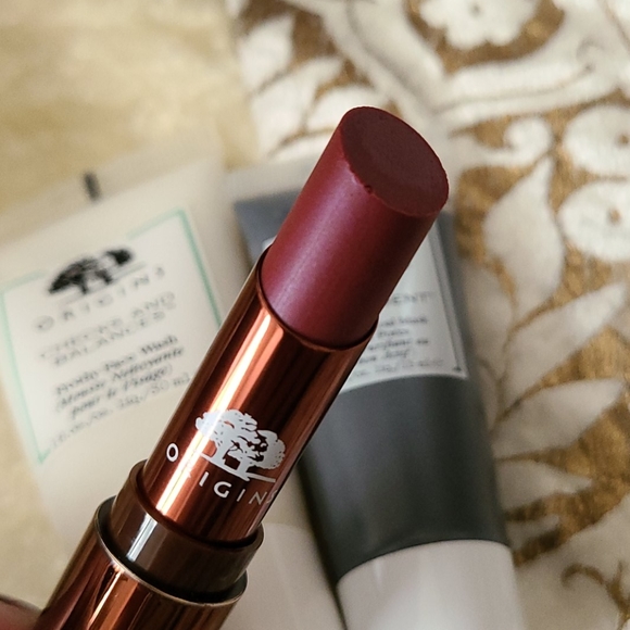 Origins Lip Balm, Face Wash, Charcoal Mask - Picture 6 of 11